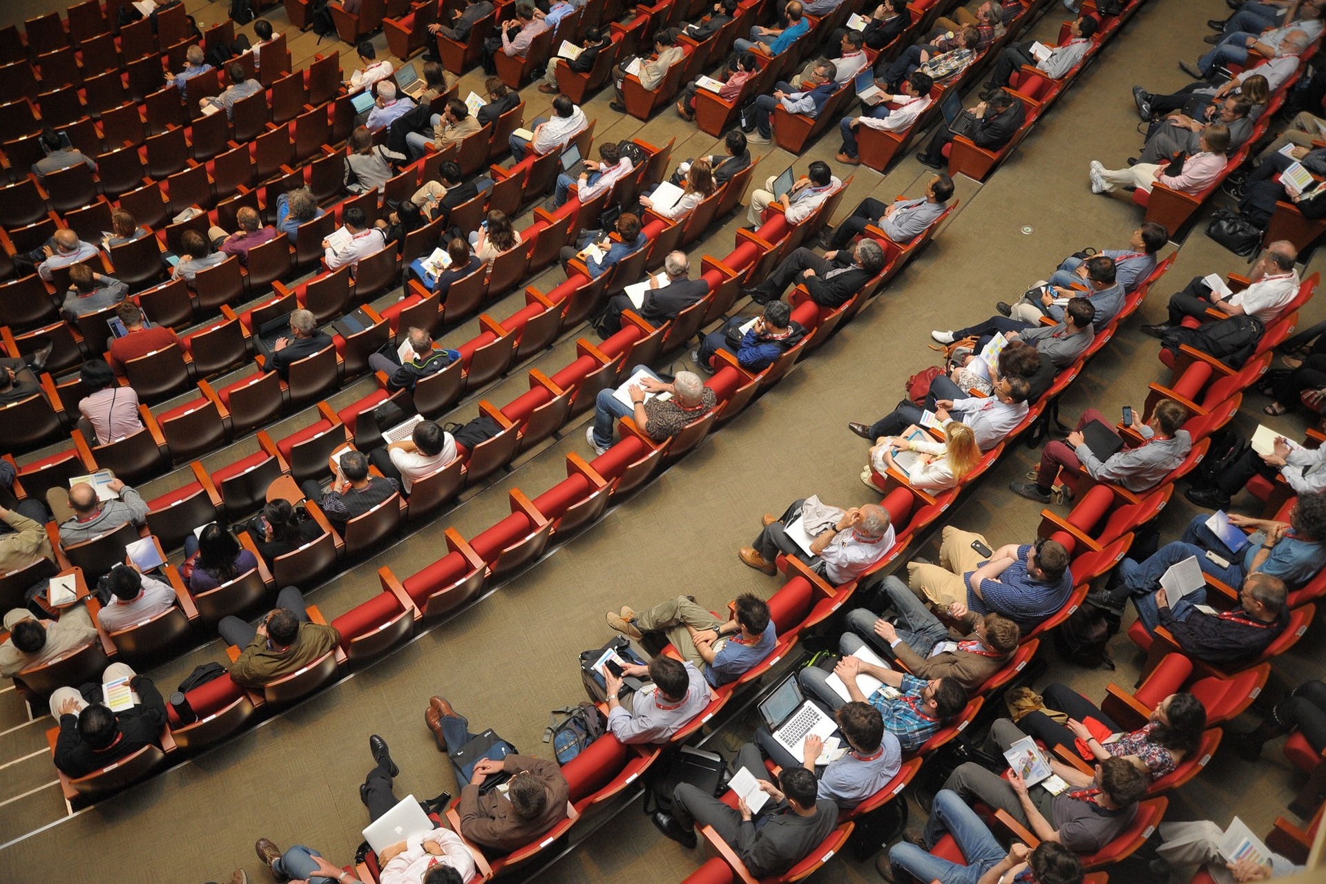 Konferencie, firemné večierky